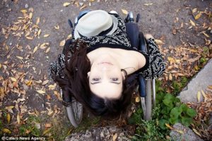 Alexandra Kutas, discapacidad, silla de ruedas, Rehatrans