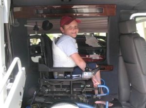 seguridad, niños con discapacidad, vehículo adaptado