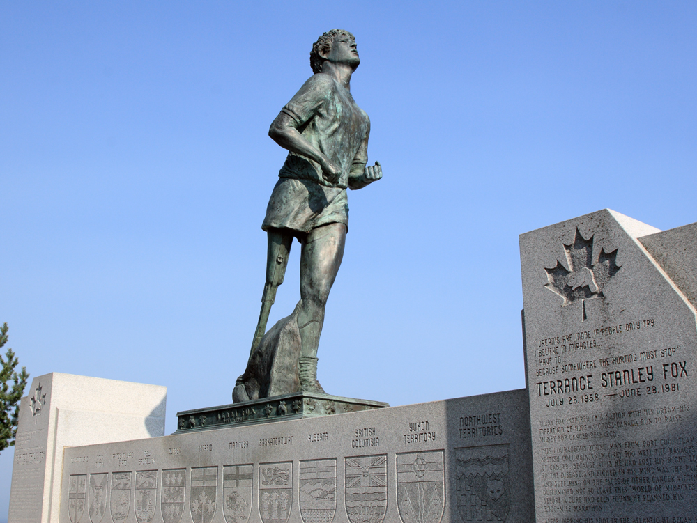 Monumento de Terry Fox en su país
